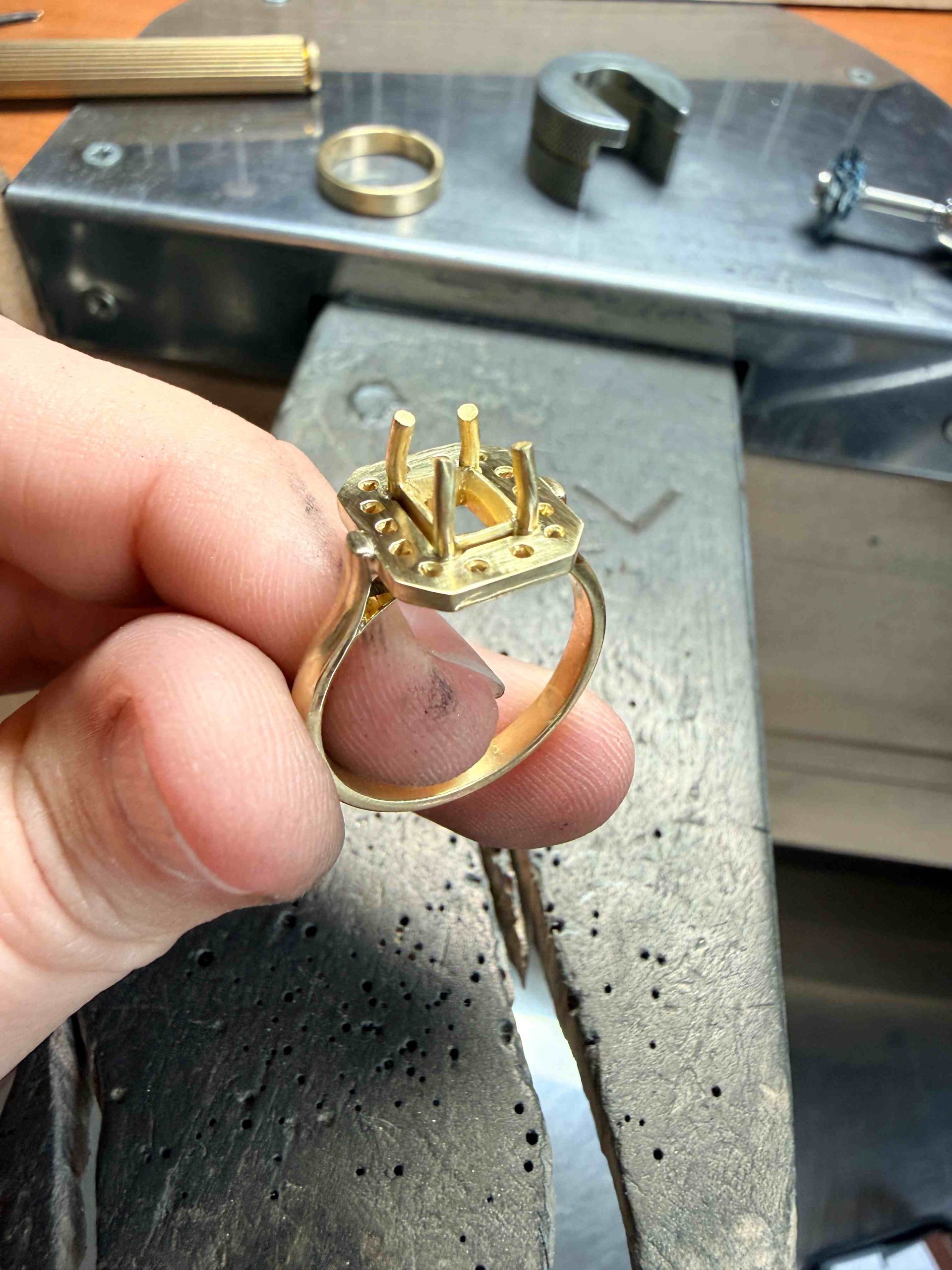 Atelier joaillerie Artisan Joaillier Angers